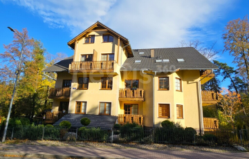 Zdjęcie główne ogłoszenia Duży dwupoziomowy apartament w centrum Karpacza