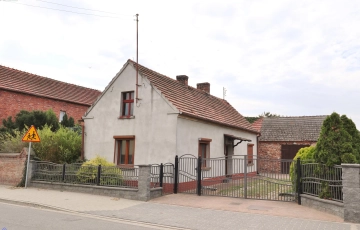 Zdjęcie główne ogłoszenia Dom wolnostojący z dużą działką.