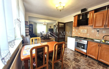 Zdjęcie główne ogłoszenia Siedlisko z domem i budynkami – 1,5 ha ziemi.