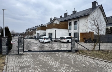 Zdjęcie główne ogłoszenia Przytulne 2 pokoje z ogródkiem i parkingiem