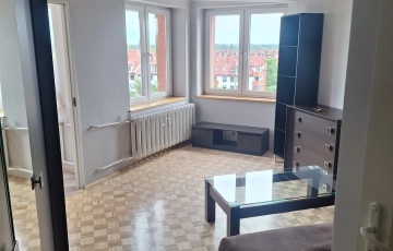 Zdjęcie główne ogłoszenia 2pok, 35met, Okolice Damrota PIWNICA/WINDA (Wrocław)