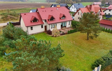 Zdjęcie główne ogłoszenia Dom wolnostojący Piękny ogród Do zamieszkania