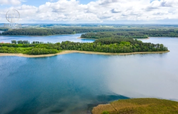 Zdjęcie główne ogłoszenia Działka z linią brzegową jeziora