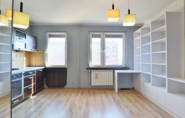 Zdjęcie główne ogłoszenia Kawalerka w centrum miasta