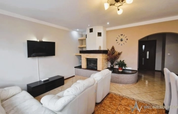 Zdjęcie główne ogłoszenia Nowoczesny dom z duszą i pięknym ogrodem – gotowy