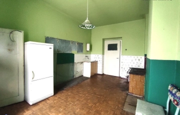 Zdjęcie główne ogłoszenia Duże mieszkanie - kamienica w Centrum