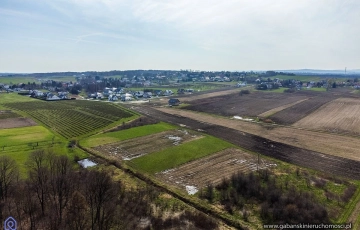 Zdjęcie główne ogłoszenia Działka rolna w miejscowości Pawęzów