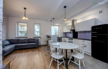 Zdjęcie główne ogłoszenia 3 pokoje na kameralnym osiedlu, Ochota