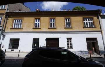 Zdjęcie główne ogłoszenia Wyjątkowa kamienica inwestycyjna w samym sercu Tarnowa