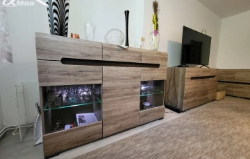 Zdjęcie główne ogłoszenia Wyjątkowe mieszkanie  ( parter) po generalnym remo