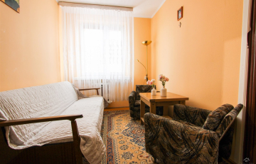 Zdjęcie główne ogłoszenia ### Zaaranżuj po swojemu ## blok z windą ###