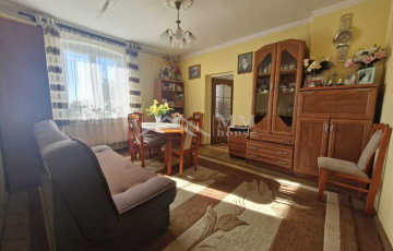 Zdjęcie główne ogłoszenia Na sprzedaż połowa domu -Zajezierze gm. Małdyty