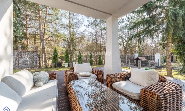 Nowoczesny dom w przytulnej okolicy | Zdjęcie główne