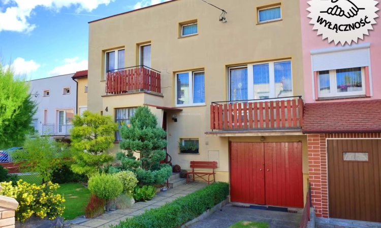 Sprzedaż domu w zabidowie szeregowej w Środzie Śląskiej. | Zdjęcie główne