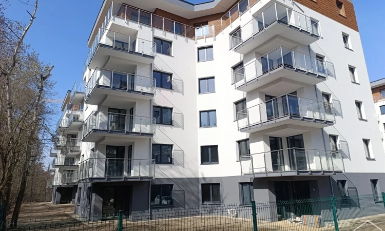 3-pokojowy apartament z tarasem na os.Radosnym | Zdjęcie główne