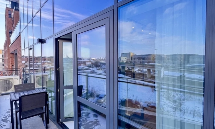 Apartament szklany | dużo światła | 2 pokoje | Zdjęcie główne