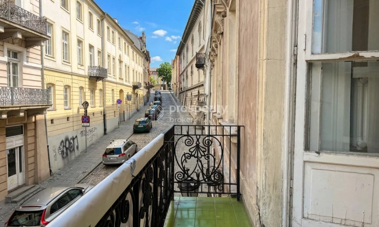 3 pokoje w kamienicy, widok na Zamek Królewski | Zdjęcie główne