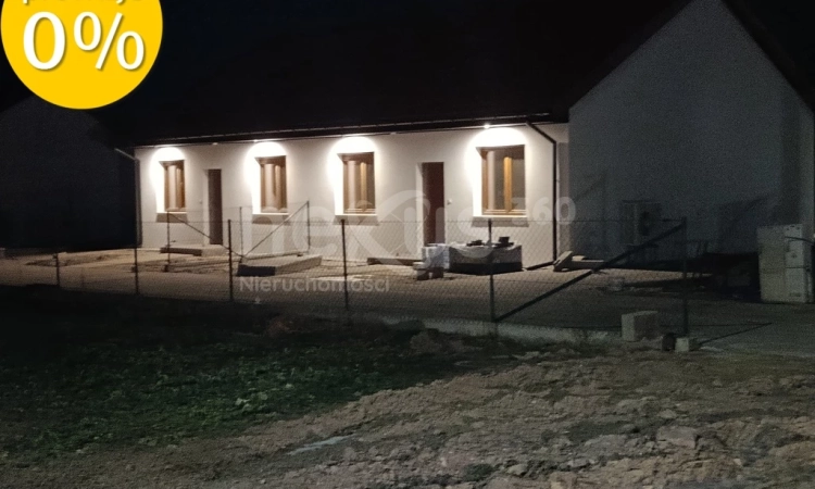 Okazja -  ostatni segment z miejscem postojowym | Zdjęcie główne