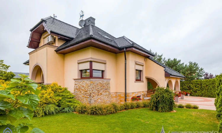 Komfortowy dom z pięknym ogrodem 12km od Wrocławia | Zdjęcie główne
