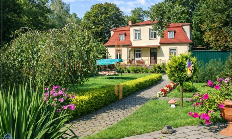 Piękna willa z potencjałem | ogród 2200m2 | basen | Zdjęcie główne