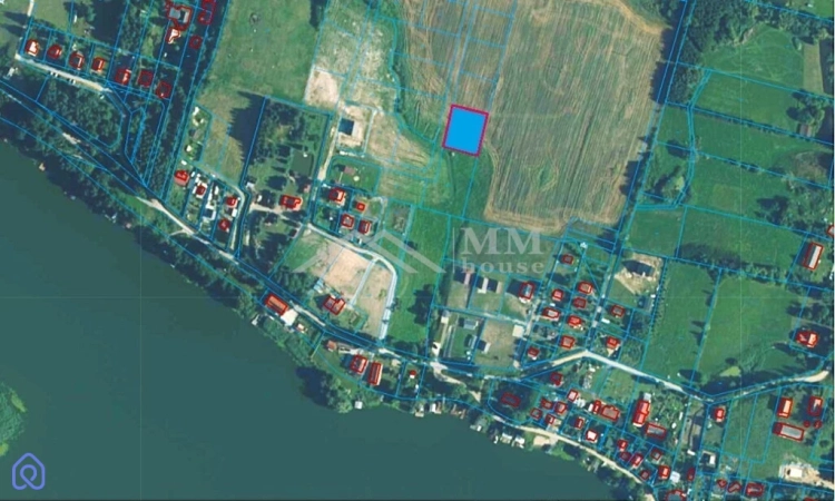 Działka rekreacyjna nad jeziorem. | Zdjęcie główne