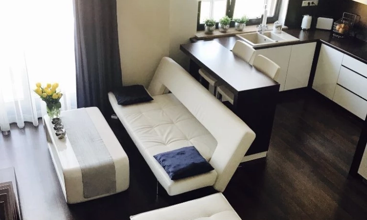 2pok, 50met, Okolice Strachowskiego BALKON/GARAŻ/2012 (Wrocław) | Zdjęcie główne