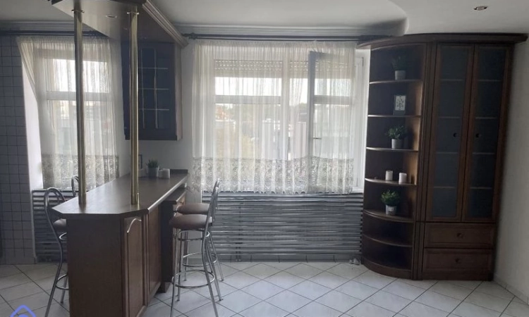 1pok, 32met, Okolice Jaworowej KOMÓRKA/2002 (Wrocław) | Zdjęcie główne