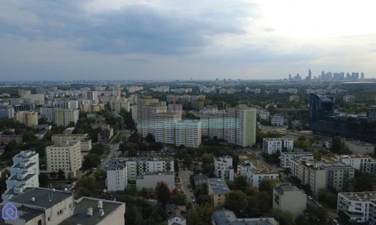 2 pokoje z balkonem na Pradze Południe. | Zdjęcie główne