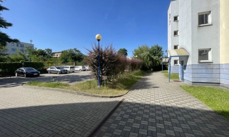 Os. zamknięte | Dwustronne | Balkon | Parking | | Zdjęcie główne