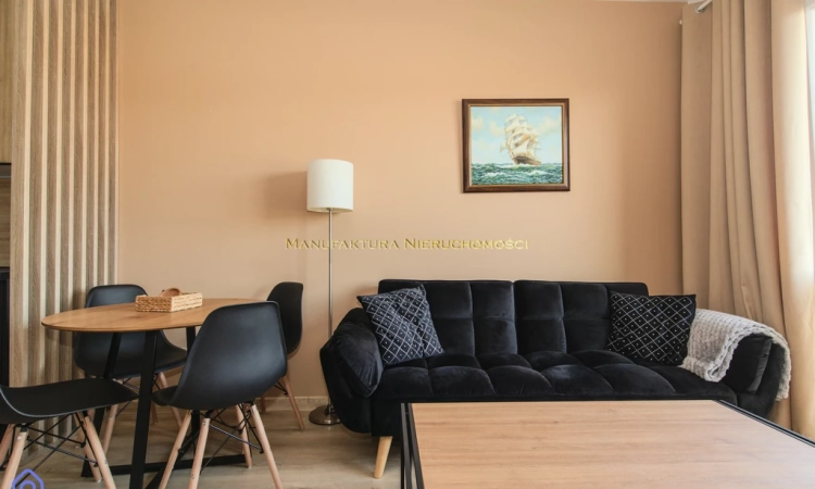 Od zaraz. Internet i miejsce postojowe w cenie | Zdjęcie główne