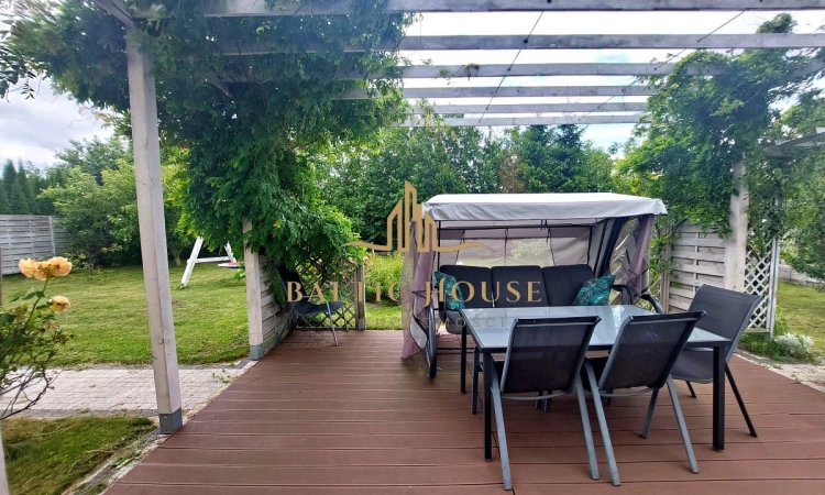 Dom wolnostojący 6 pokoi Garaż Piwnica Taras | Zdjęcie główne