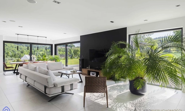 Nowoczesny, pełen prywatności | Bez PCC | Jaskulin | Zdjęcie główne