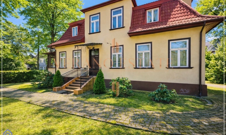 Przedwojenna willa „Nadbuże”  | ogród 2200m2 | Zdjęcie główne