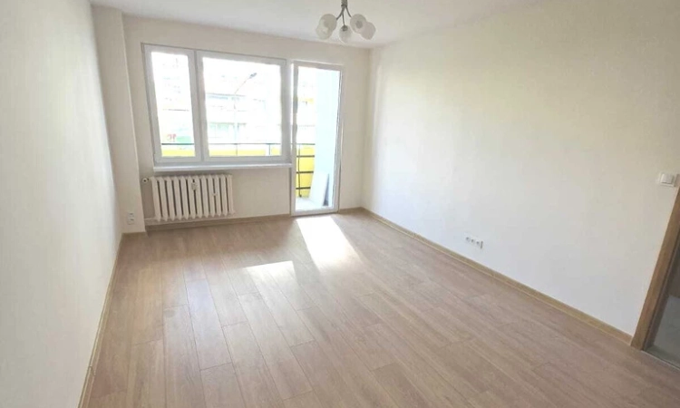 Sprzedaż mieszkanie 2 pok. po remoncie Opole ZWM | Zdjęcie główne