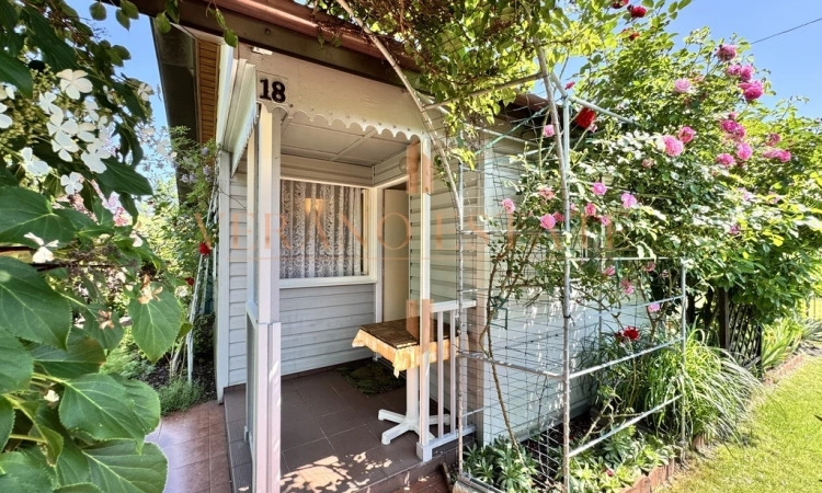 DZIAŁKA ROD 340 M2 | DOMEK 35 M2 | MEDIA | Zdjęcie główne