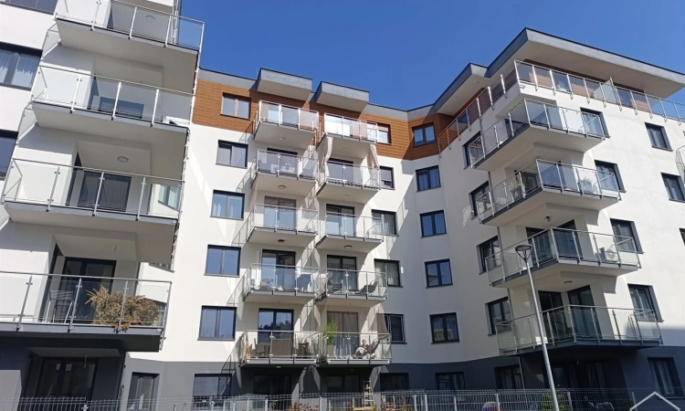 4-pokojowy apartament z dwoma balkonami | Zdjęcie główne