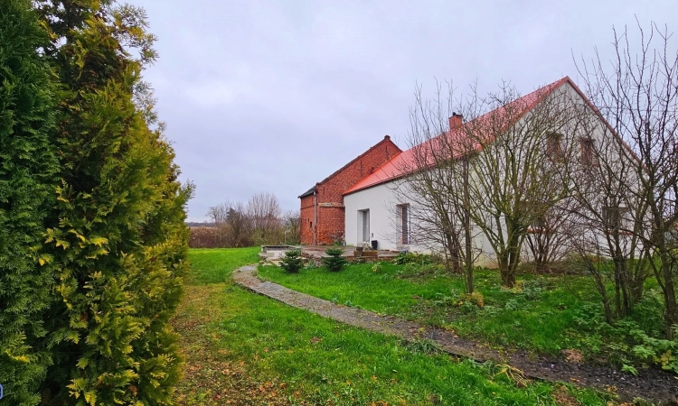 2pok, 182met, Dom wolnostojący PIWNICA/OGRÓD (Radzieszyn) | Zdjęcie główne