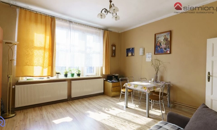 Duże mieszkanie bez opłat z dochodem | Zdjęcie główne