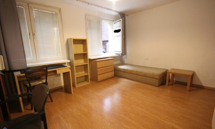 1pok, 25met, okolice Oławskiej PIWNICA (Wrocław) | Zdjęcie główne