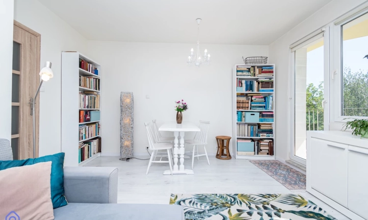 Przestronne 3-pokojowe mieszkanie z balkonem | Zdjęcie główne