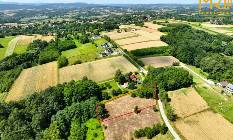 Duża działka koło Czchowa z WZ | Zdjęcie główne