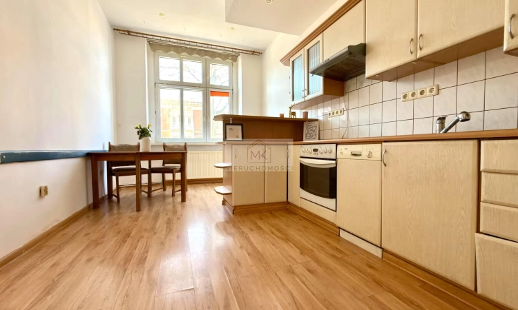 Mieszkanie 2/3 pokoje, parter 52,5m2, Armii Krajowej, Brzeg | Zdjęcie główne