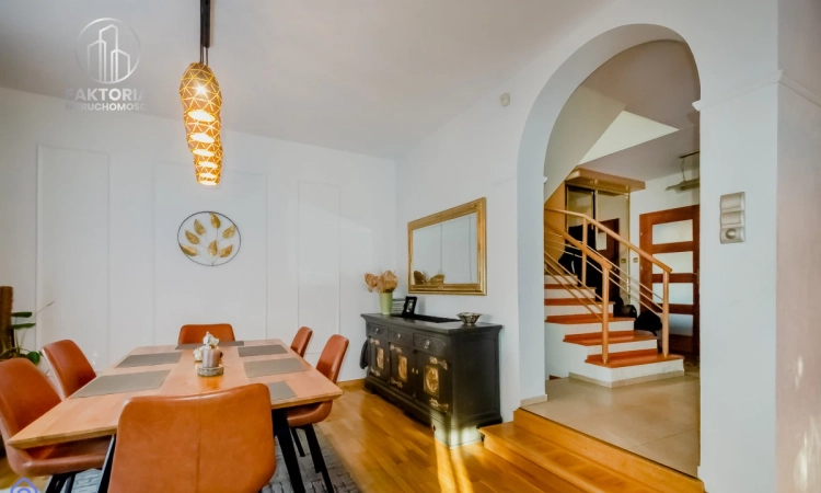 Dom dla rodziny, blisko Centrum, 168 m2, Skorupy | Zdjęcie główne