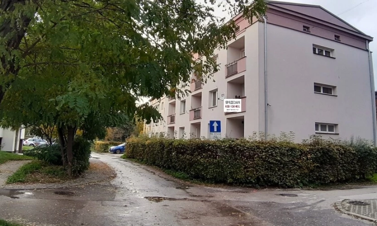 2-pokojowe+piwnica+strych | Zdjęcie główne