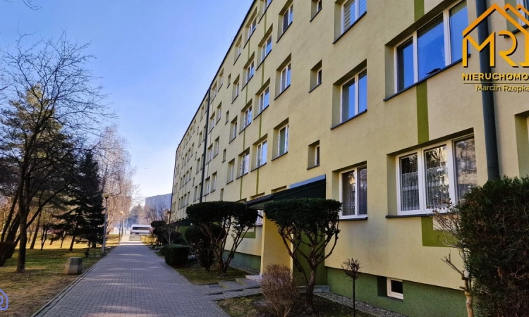 Dwupokojowe mieszkanie, do remontu- ul. Szpitalna | Zdjęcie główne