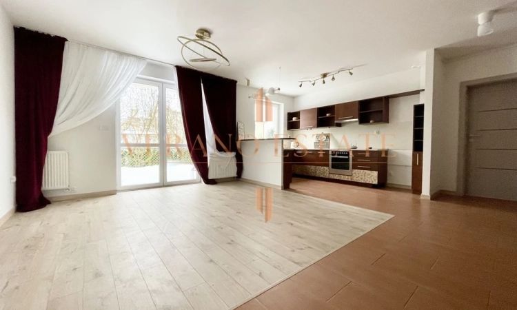 Ogród 90 m² | 3 Pokoje | Garaż | Komórka | 2007 r. | Zdjęcie główne