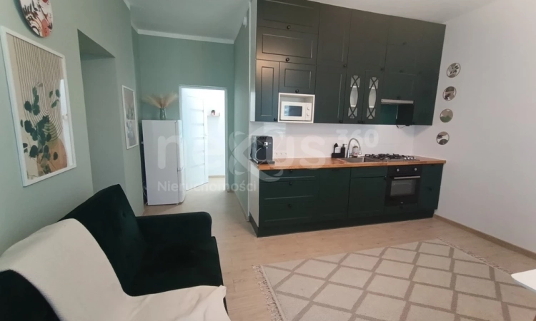 Zabierz szczoteczkę do zębów, zostań na zawsze... | Zdjęcie główne