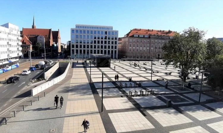 2pok, 34met, Plac Nowy Targ ROZKŁAD/PIWNICA (Wrocław) | Zdjęcie główne