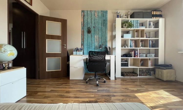 Duża loggia | Dwustronne | Piwnica | Parking | Pas | Zdjęcie główne