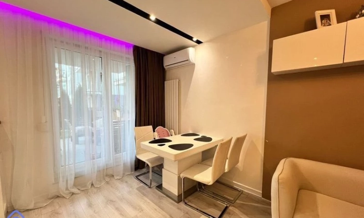 3pok 55met Okolice Iwaszkiewicza TARAS/OGRÓD/GARAŻ (Wrocław) | Zdjęcie główne